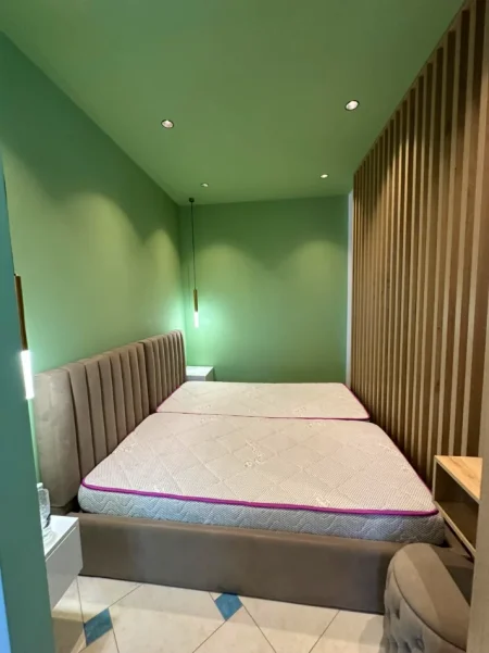 Tirane, jepet me qera apartament Kati 3, 380 € (Yzberisht)