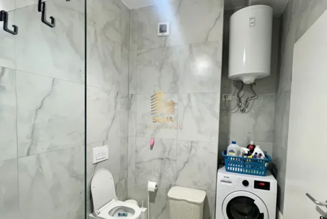 Tirane, jepet me qera apartament 1+1+Ballkon Kati 3, 67 m² 450 € (Jordan Misja)