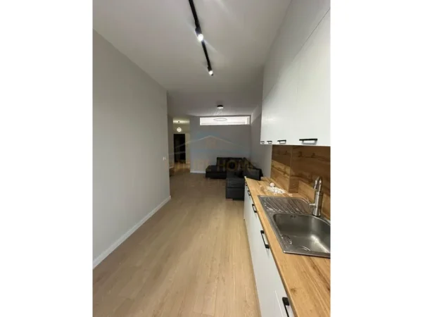 Tirane, shitet apartament 2+1 Kati 2, 77 m² 119.000 € (Fresk)