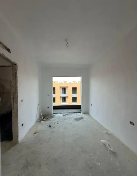 Tirane, shitet apartament 1+1+Ballkon Kati 4, 67 m² 57.000 € 