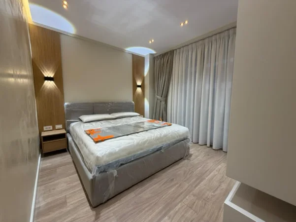 Tirane, jepet me qera apartament 2+1+Ballkon Kati 3, 1.500 € 