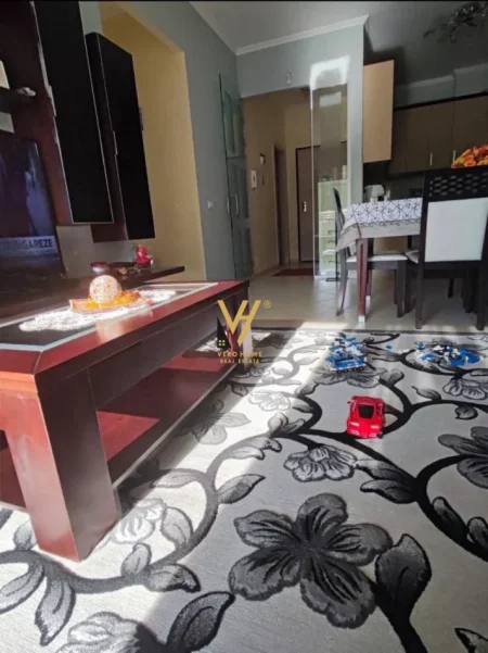 Tirane, jepet me qera apartament 2+1+Ballkon Kati 2, 105 m² 1.150 € (KOPSHTI BOTANIK)