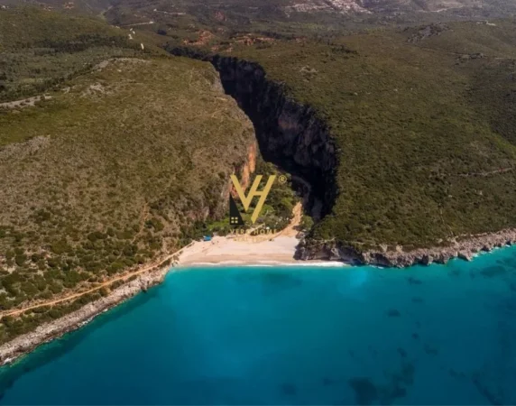 Himare, shitet toke , 9.000 m² 1.210.000 € (GJIPE)