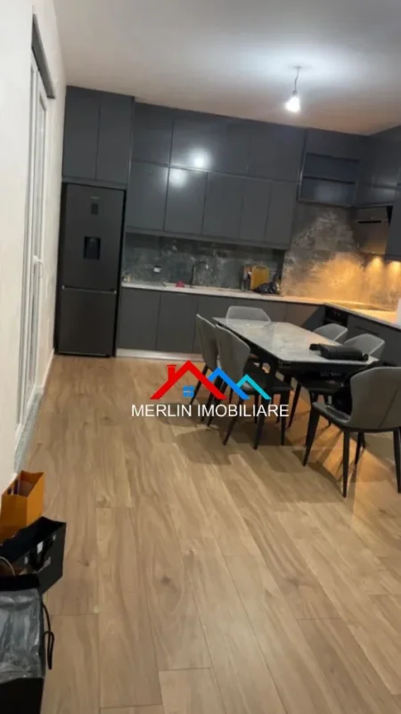 Tirane, shitet apartament 1+1+Ballkon Kati 4, 77 m² 122.000 € (RRUGA AZEM GALICA,PASKUQAN)