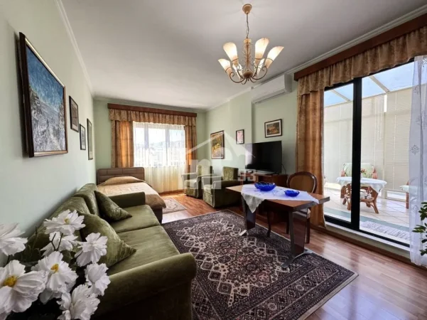 Tirane, jepet me qera apartament 1+1+Ballkon Kati 9, 74 m² 900 € (RRUGA “PERLAT REXHEPI”, NË BLLOK)