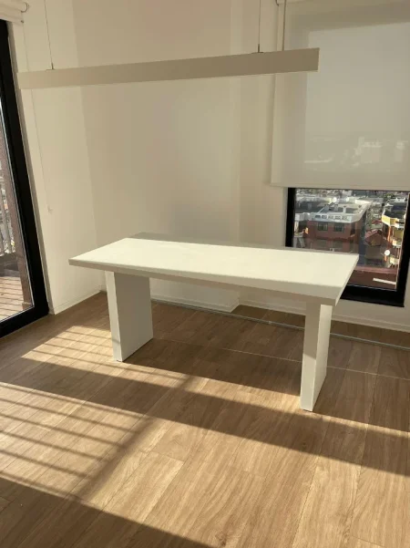 Tirane, jepet me qera zyre Kati 15, 123 m² 1.500 € (GARDEN BUILDING)