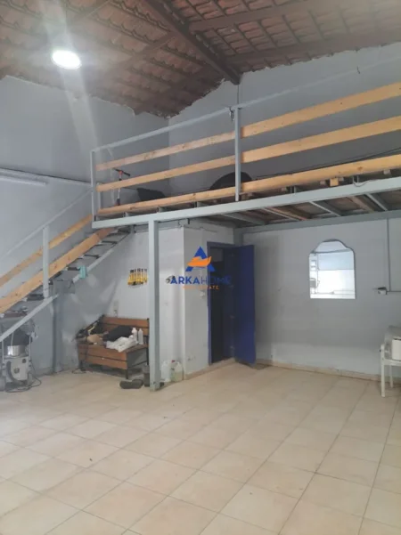 Tirane, jepet me qera ambjent biznesi Kati 0, 200 m² 