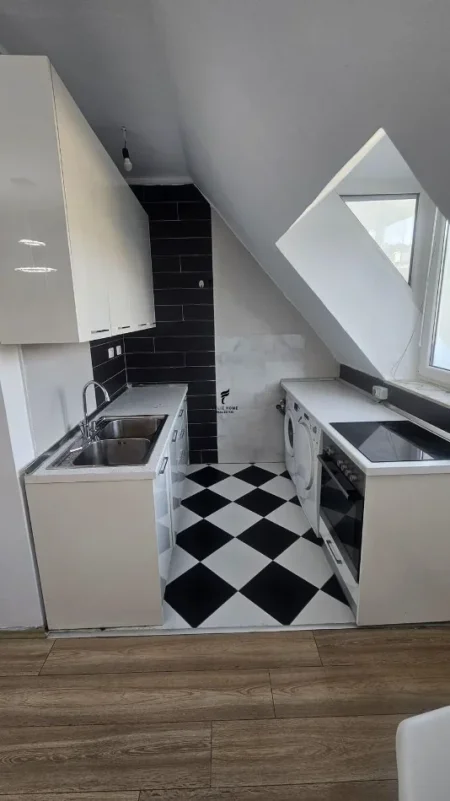 Tirane, jepet me qera apartament 1+1 Kati 6, 50 m² 420 € (LIQENI I THATE)