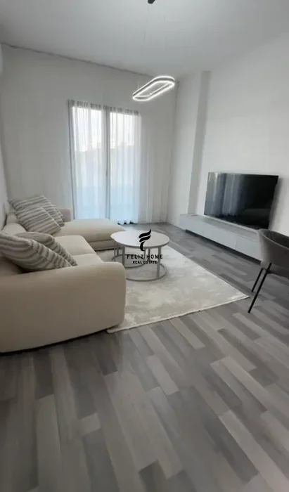 Tirane, jepet me qera apartament 2+1 Kati 2, 65 m² 700 € (VASIL SHANTO)