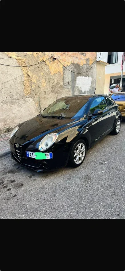 Tirane, shes makine Nafte, e zeze Kondicioner 220 km 2.000 €