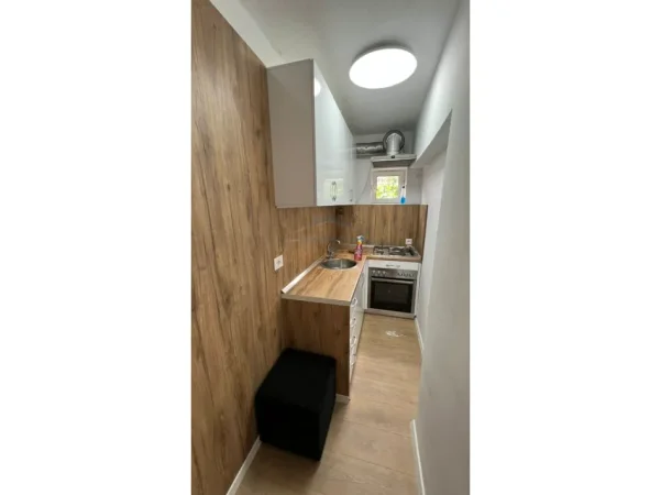 Tirane, jepet me qera apartament 1+1 Kati 2, 53 m² 500 € (Fortuzi)