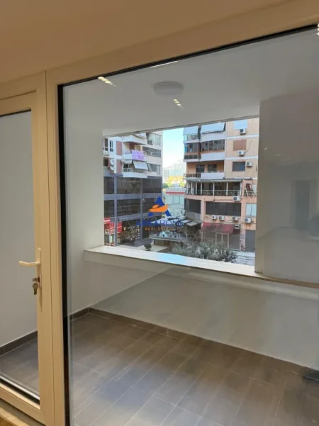 Tirane, shitet ambjent biznesi Kati 2, 60 m² 260.000 € 