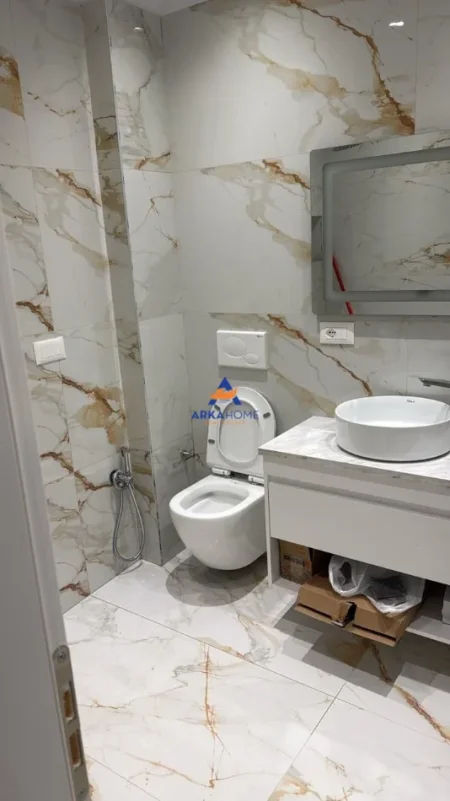Tirane, shitet ambjent biznesi Kati 2, 60 m² 260.000 € 