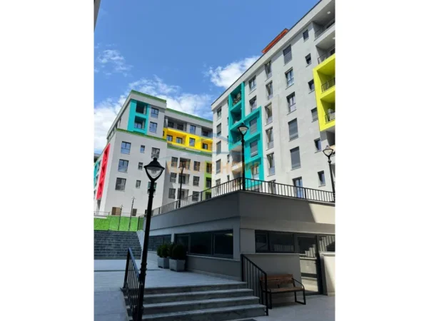 Tirane, shitet apartament 1+1+Ballkon Kati 3, 84 m² 95.000 € 