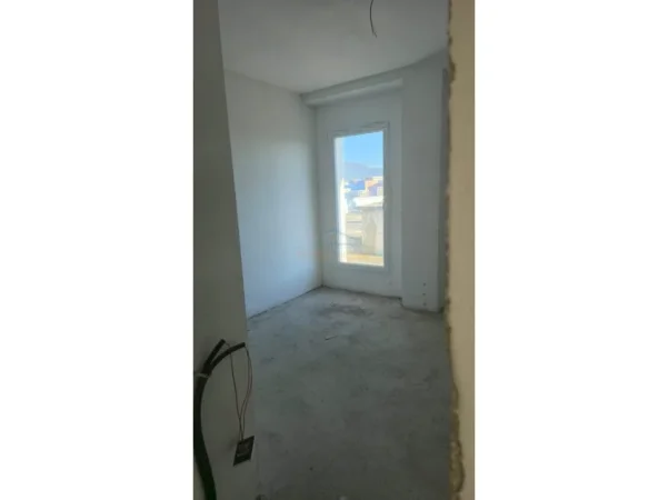 Tirane, shitet apartament+verande | Penthouse 2+1 Kati 7, 97 m² 278.000 € (Ali Dem)