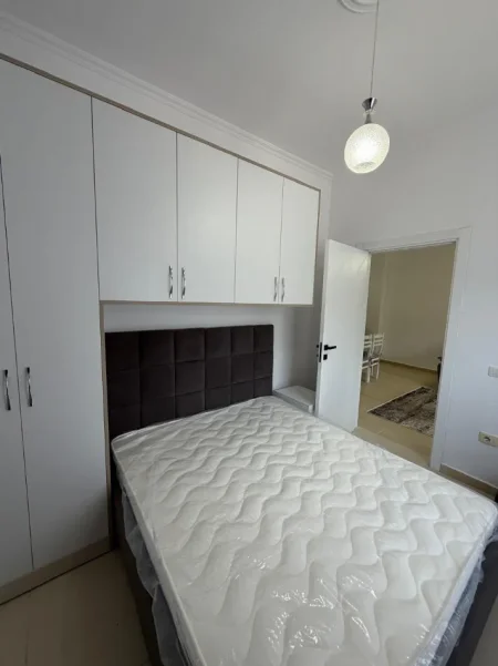 Tirane, jepet me qera apartament 1+1 Kati 1, 60 m² 500 €