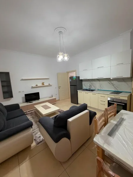 Tirane, jepet me qera apartament 1+1 Kati 1, 50 m² 400 € 