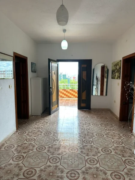 Tirane, jepet me qera 2+1+Ballkon Kati 1, 95 m² 440 € (PASKUQAN)