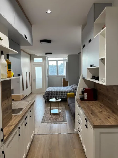 Tirane, jepet me qera Studio Apartament Kati 9, 53 m² 450 € (Vilat Gjermane)