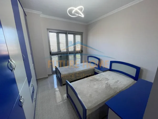 Tirane, shitet apartament 3+1+Aneks+Ballkon Kati 2, 149 m² 310.000 € 