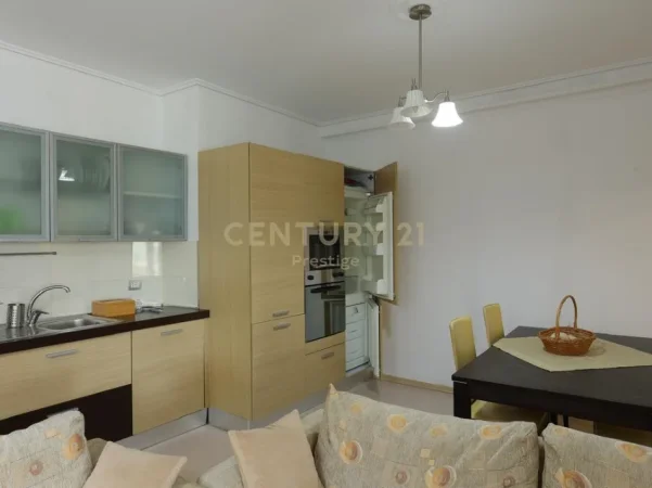 Tirane, shitet apartament 2+1 Kati 5, 119 m² 200.000 € 