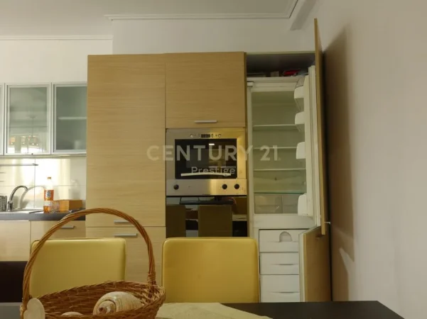 Tirane, shitet apartament 2+1 Kati 5, 119 m² 200.000 € 