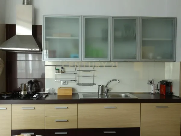 Tirane, shitet apartament 2+1 Kati 5, 119 m² 200.000 € 