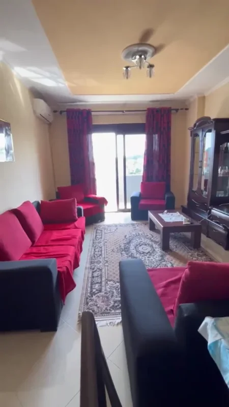 Tirane, jepet me qera apartament 2+1+Ballkon Kati 8, 110 m² 450 € (Return Coffe Rruga Astrit Losha, Tiranë, Albania)