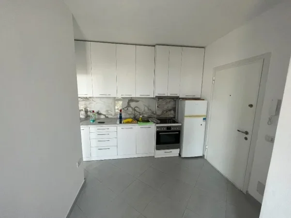 Tirane, jepet me qera apartament 1+1 Kati 7, 45 m² 420 € (QSUT)