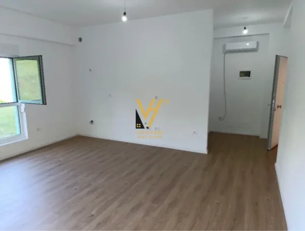Tirane, jepet me qera apartament Kati 0, 47 m² 290 € (ALI DEMI)