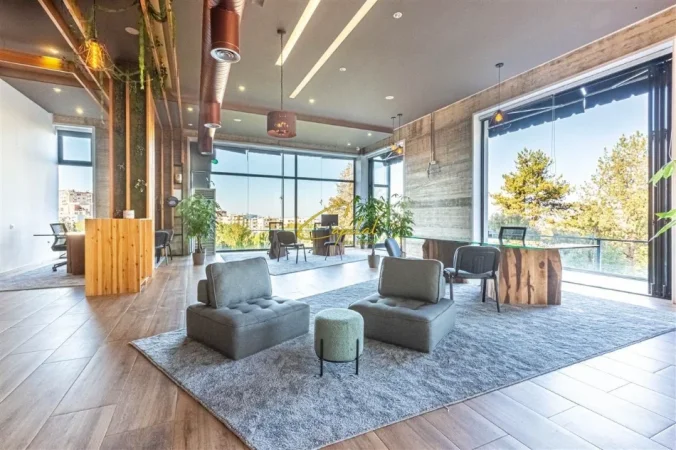 Tirane, jepet me qera zyre Kati 0, 110 m² 600 € (KOPSHTI BOTANIK)