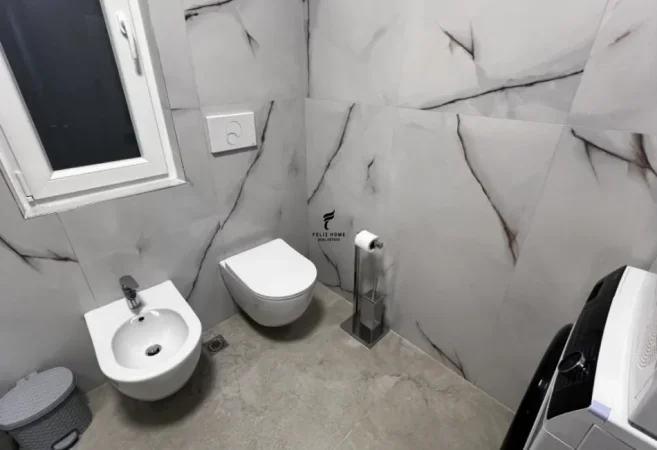 Tirane, jepet me qera apartament 1+1 Kati 2, 65 m² 600 € (SHKOLLA E BALETIT)