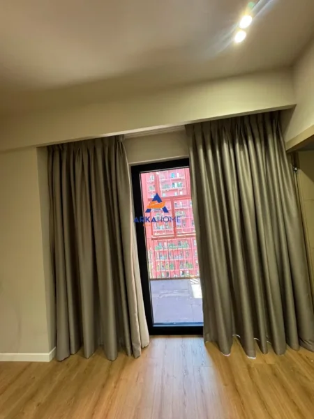 Tirane, shitet apartament 2+1+Ballkon Kati 13, 168 m² 504.900 € 