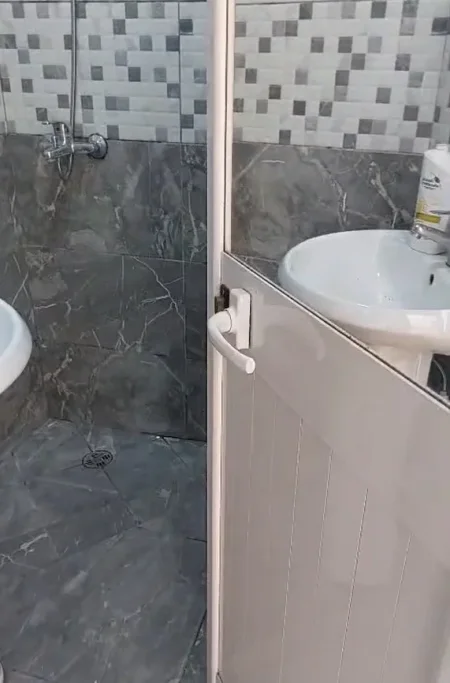 jepet me qera apartament 1+1 Kati 2, 30 m² 250 € (Qytet Studenti)