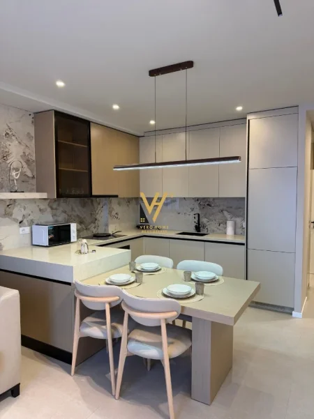 Vlore, shitet apartament 1+1+Ballkon Kati 8, 64 m² 150.000 € (VLORE)