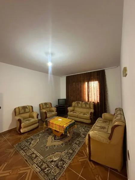 Tirane, jepet me qera apartament 2+1 Kati 2, 180 m² 300 € (Kamez)