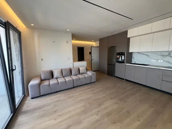 Tirane, jepet me qera apartament 1+1 Kati 9, 66 m² 700 € (Jordan Misja)