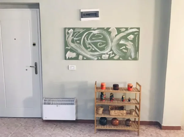 Tirane, jepet me qera apartament 2+1+Ballkon , 75 m² 700 € (Rruga Bardhok Biba)
