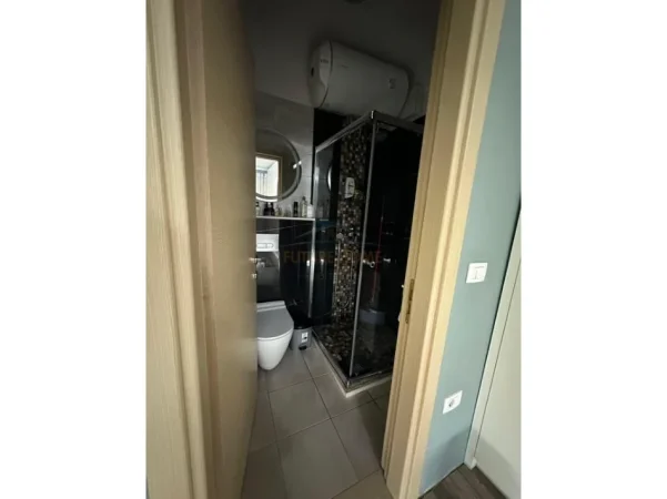 Tirane, shitet apartament 2+1 Kati 1, (Rruga Ferit Xhajko)