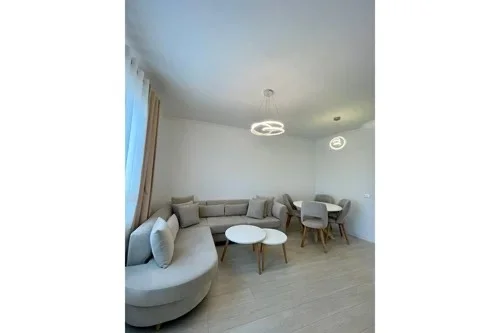 Tirane, jepet me qera apartament 1+1+Ballkon Kati 6, 82 m² 900 € (Rruga Sami Frasheri)
