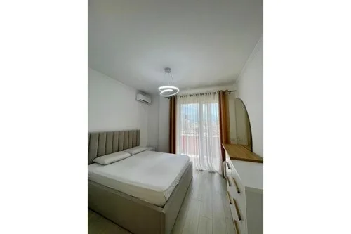 Tirane, jepet me qera apartament 1+1+Ballkon Kati 6, 82 m² 900 € (Rruga Sami Frasheri)