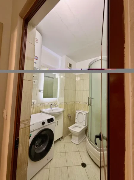 Tirane, shitet apartament 1+1+Aneks+Ballkon Kati 5, 64 m² 135.000 € (Ali Demi)
