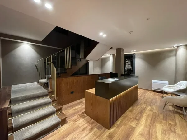 Tirane, shitet hotel Kati 4, 602 m² 1.500.000 € (Vlore)