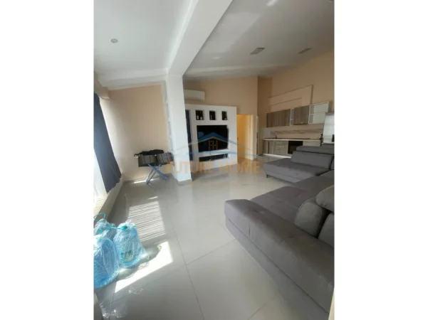 Tirane, jepet me qera apartament 1+1 Kati 1, 50 m² 450 € (sauk)