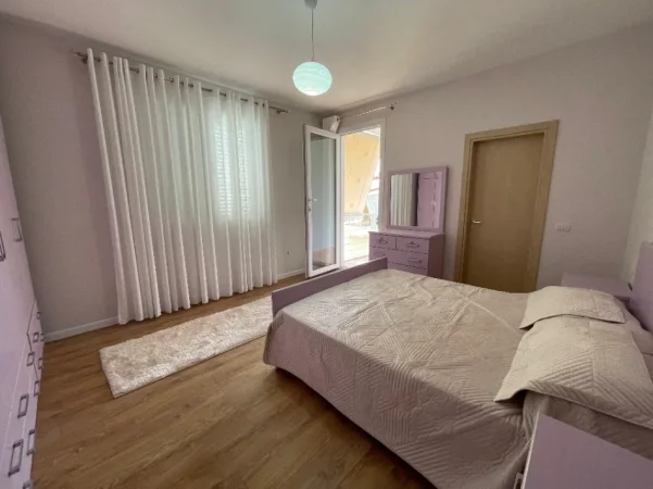 Tirane, jepet me qera apartament 2+1 Kati 2, 110 m² 800 € (rruga e elbasanit)