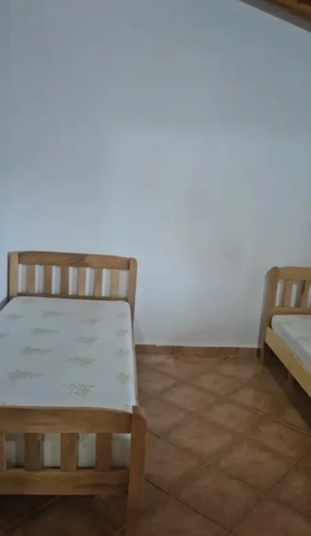 JEPET ME QERA 2+1 NE RRUGEN SIRI KODRA, PRANE HOTEL MERIDIAN , 450 EURO