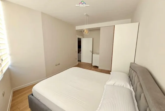 Tirane, jepet me qera apartament 2+1 Kati 7, 86 m² 1.060 € (mine peza)