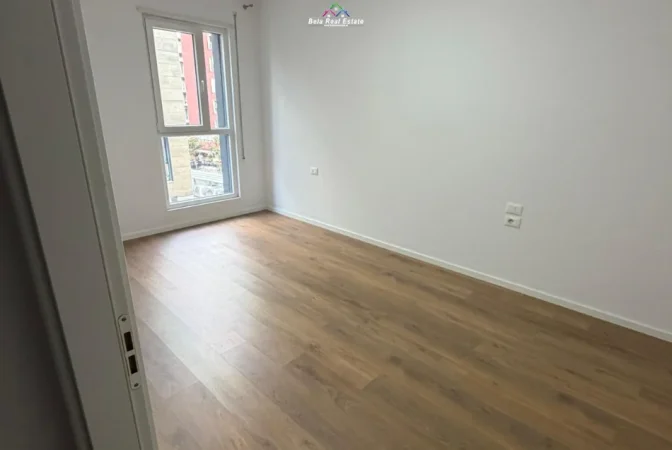 Tirane, jepet me qera apartament 2+1 Kati 2, 110 m² 530 € (don bosko)