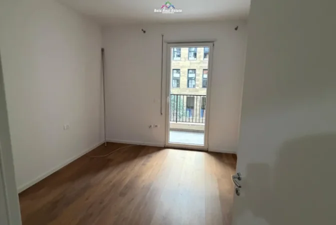Tirane, jepet me qera apartament 2+1 Kati 2, 110 m² 530 € (don bosko)
