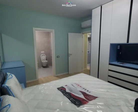 Tirane, jepet me qera apartament 2+1 Kati 2, 120 m² 1.200 € (liqeni i thate)